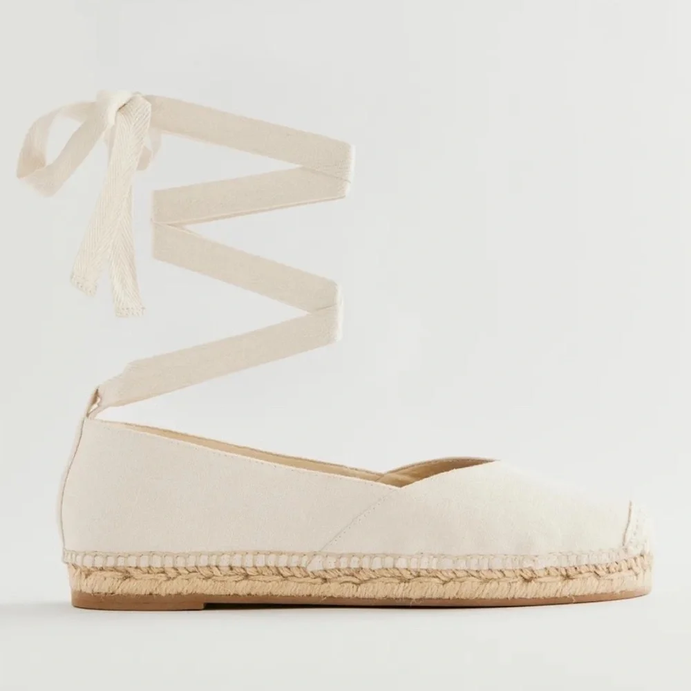 Reformation Iona Flat Espadrilles | Optional Laces | Size 8